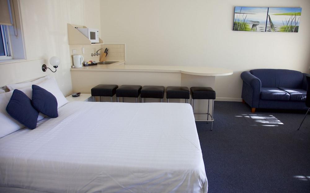 Guichen Bay Motel Роуб Екстериор снимка