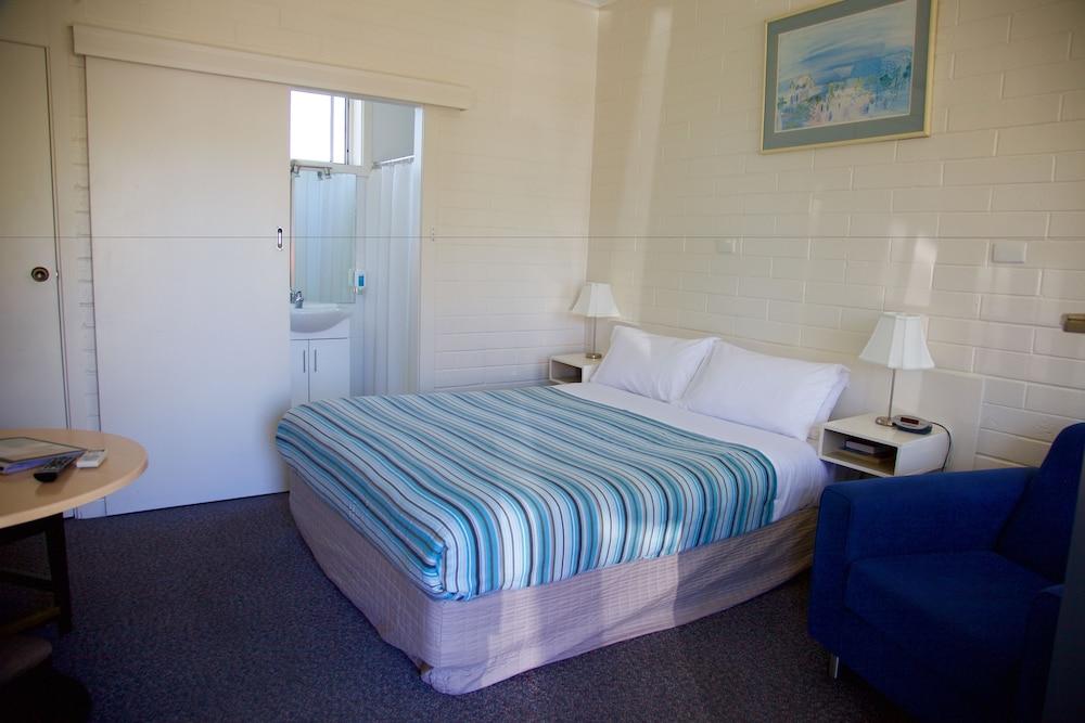 Guichen Bay Motel Роуб Екстериор снимка