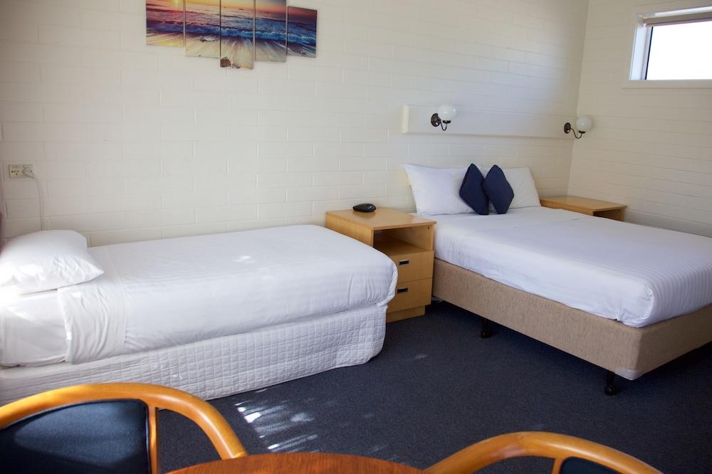 Guichen Bay Motel Роуб Екстериор снимка