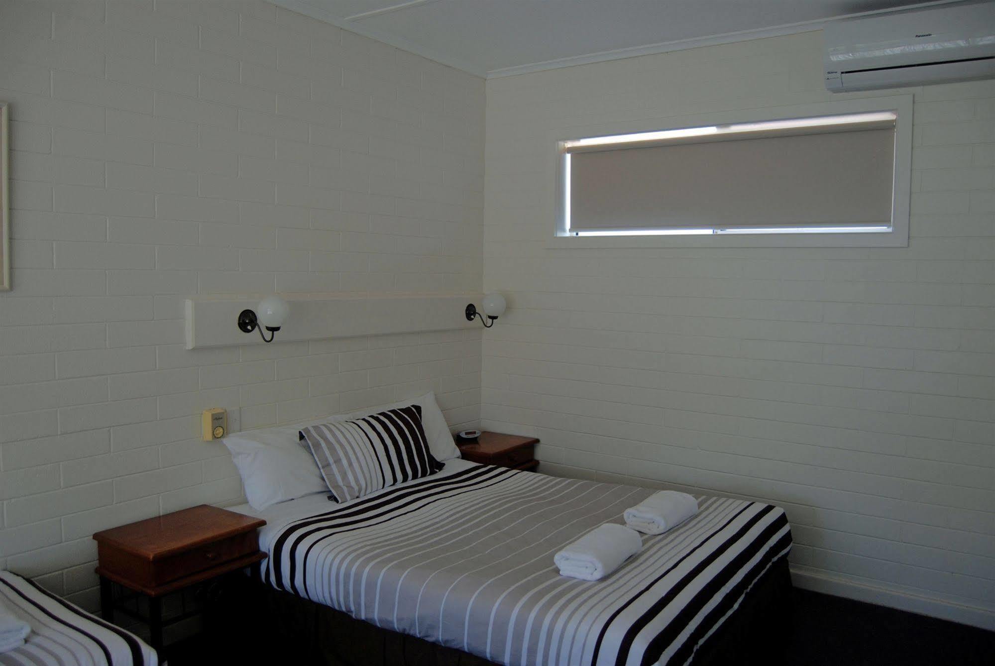 Guichen Bay Motel Роуб Екстериор снимка