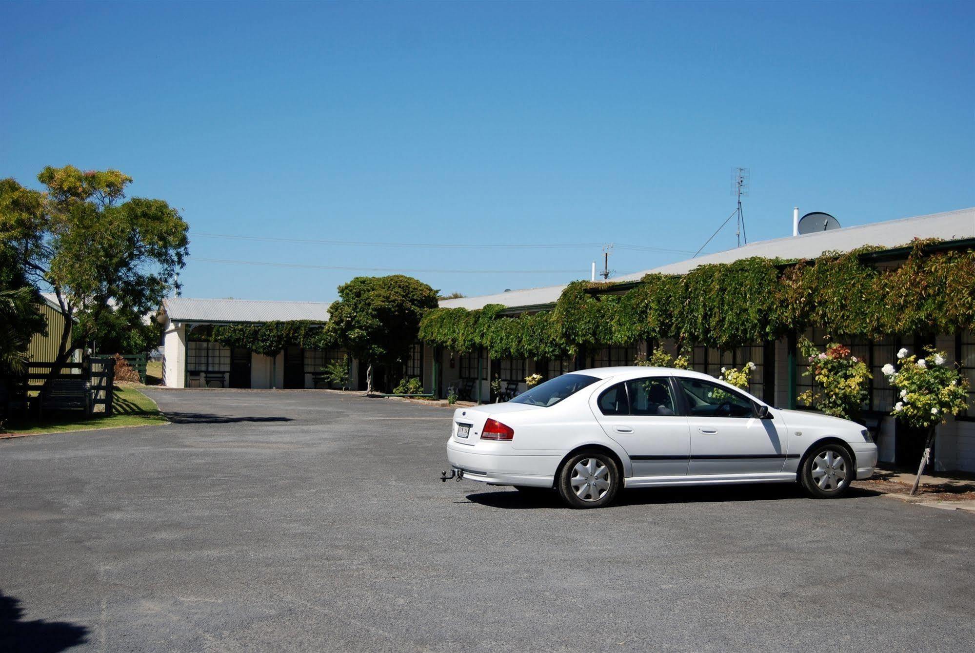 Guichen Bay Motel Роуб Екстериор снимка