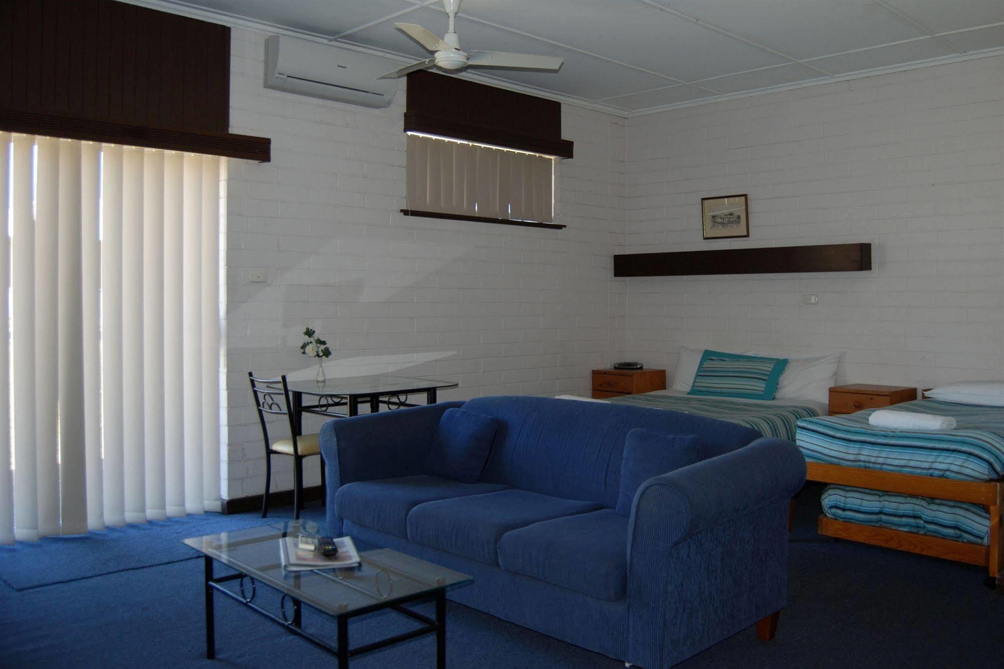 Guichen Bay Motel Роуб Екстериор снимка