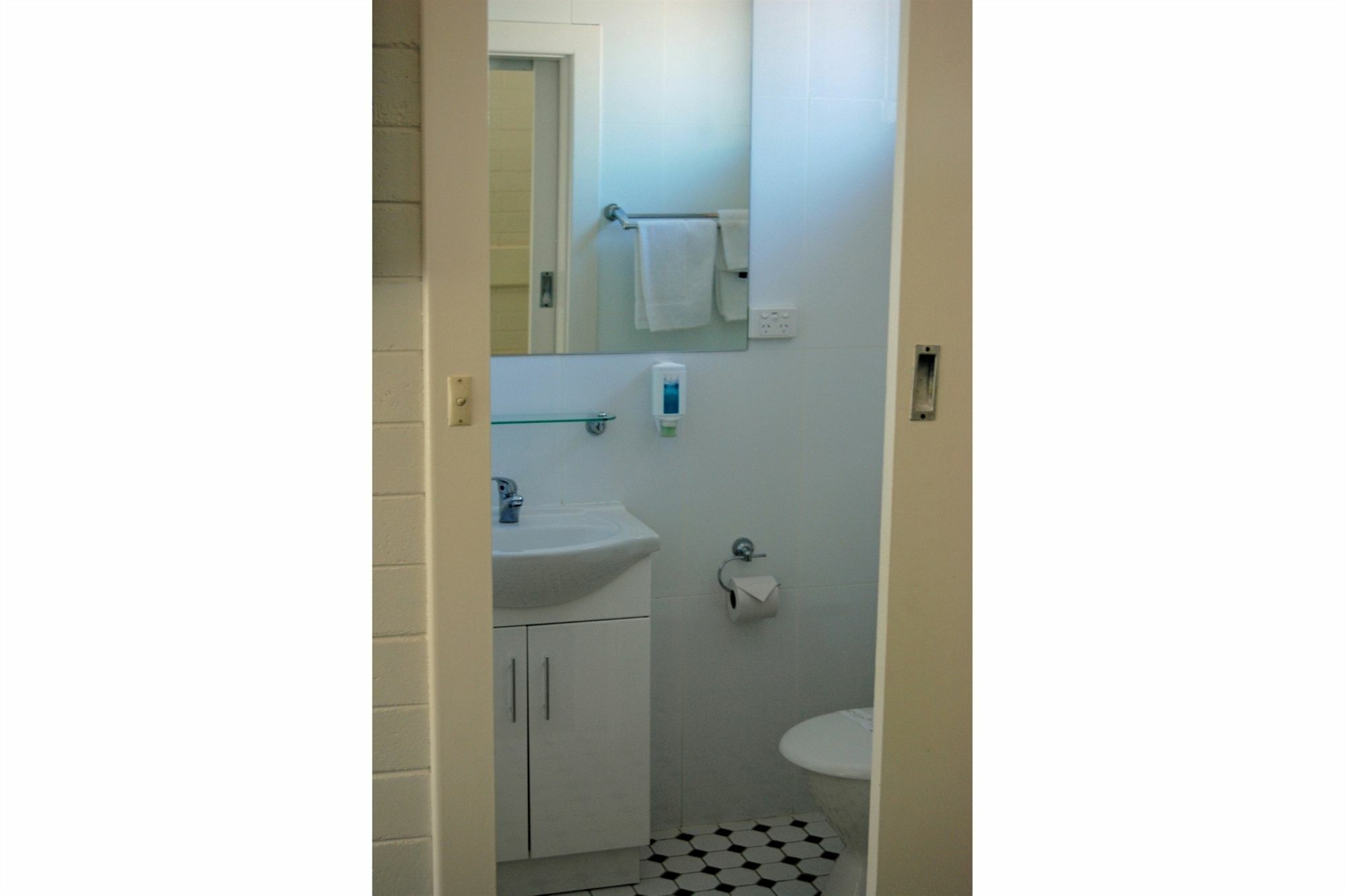 Guichen Bay Motel Роуб Екстериор снимка